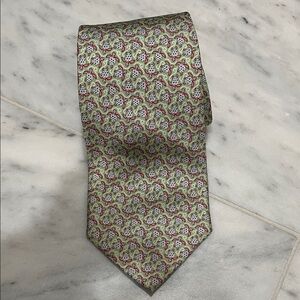 Vineyard Vines Olive and Burgundy Geometric Tie turtles